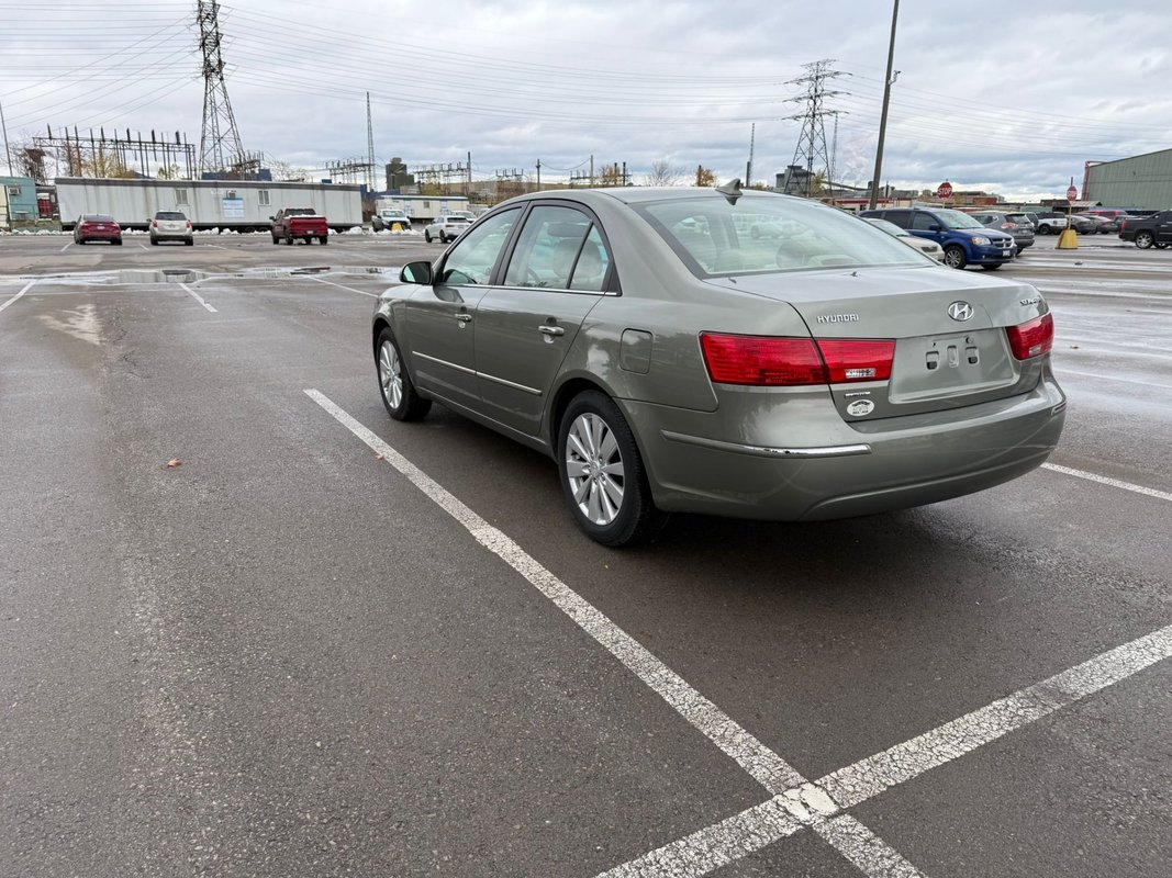 2009 HYUNDAI Sonata - Image 3
