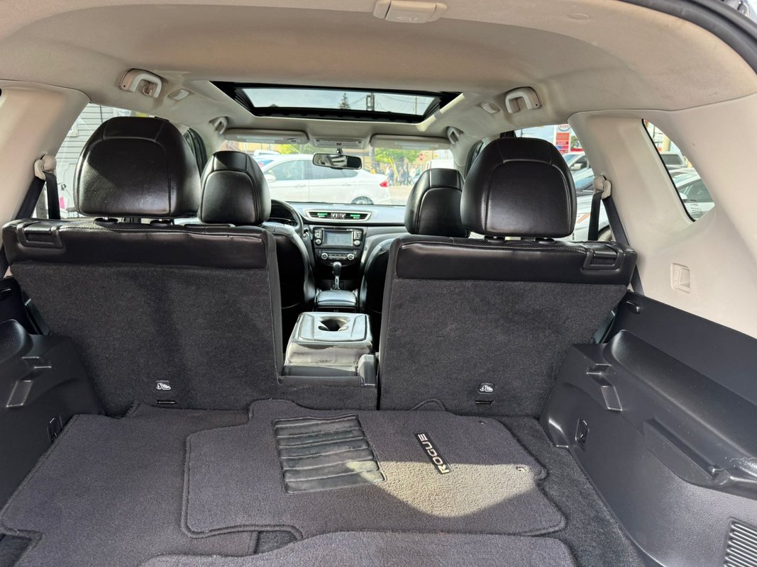 2014 NIssan Rogue - Image 4