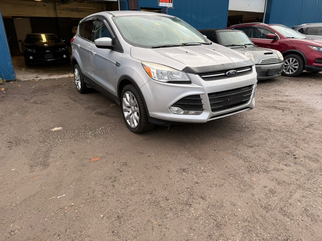 2015 Ford Escape - Image 2