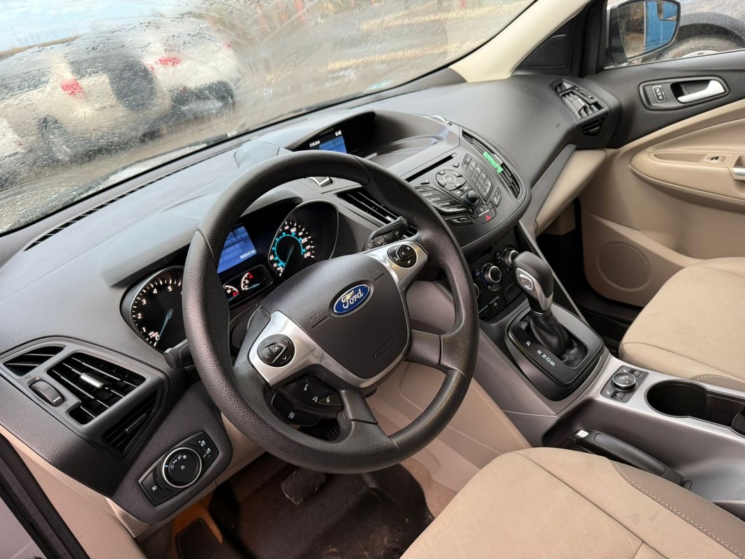 2015 Ford Escape - Image 5