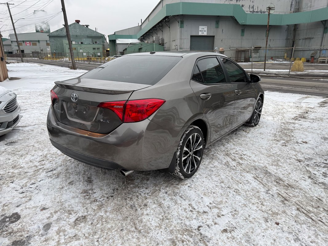 2017 TOYOTA Corolla - Image 4