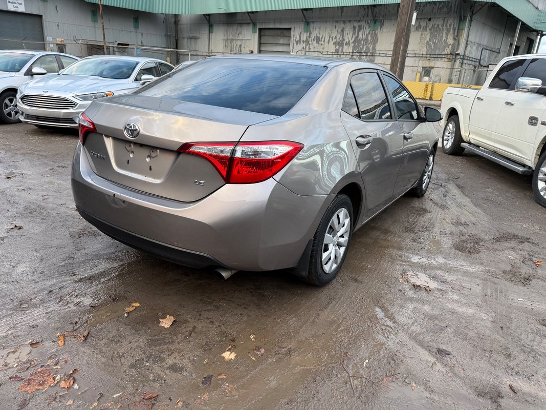 2015 TOYOTA Corolla - Image 4