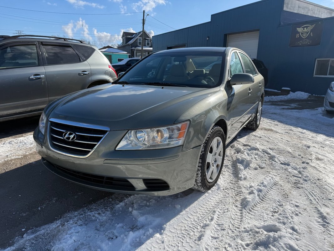 2010 HYUNDAI Sonata - Image 3