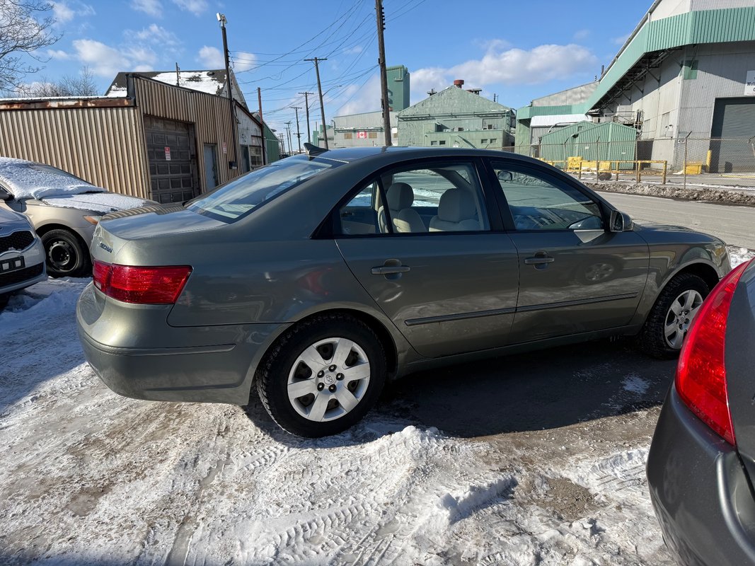 2010 HYUNDAI Sonata - Image 5