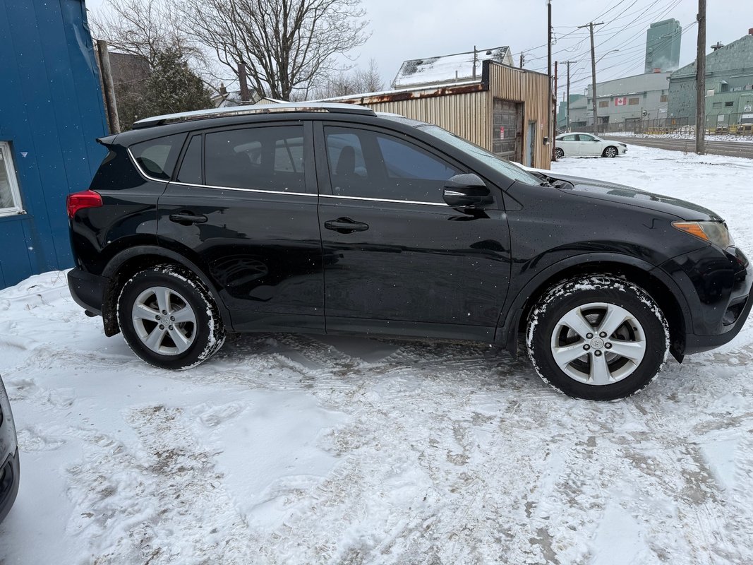 2013 TOYOTA RAV4 - Image 4