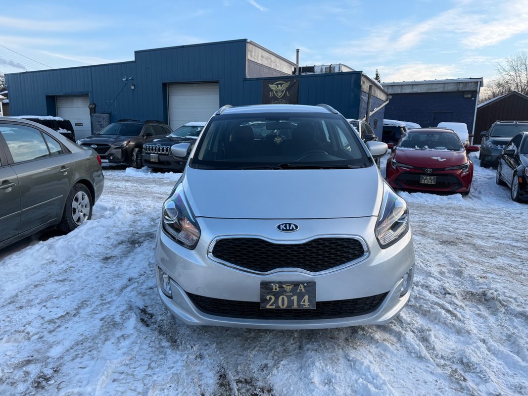 2014 KIA Rondo