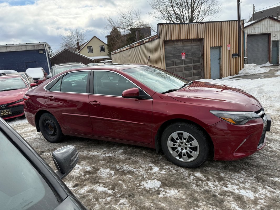 2017 TOYOTA Camry - Image 5