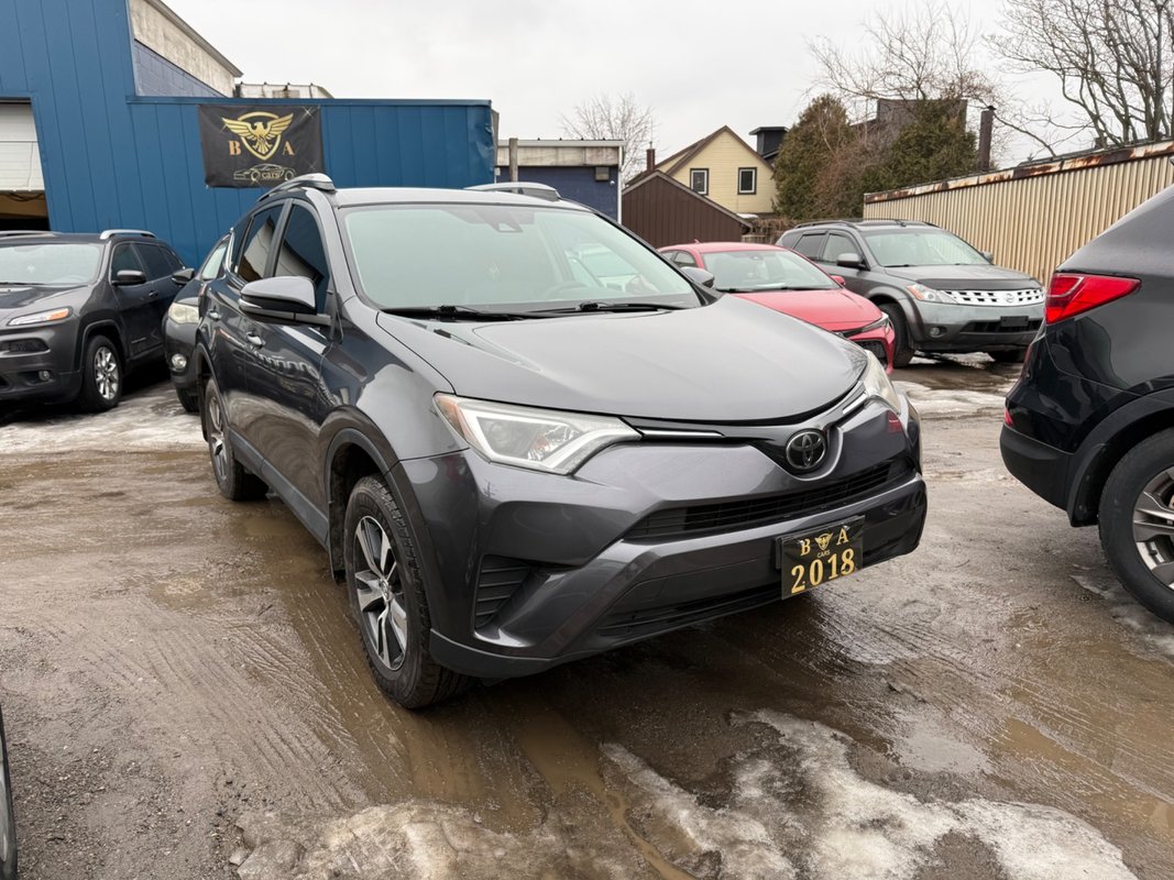 2018 TOYOTA RAV4 - Image 2