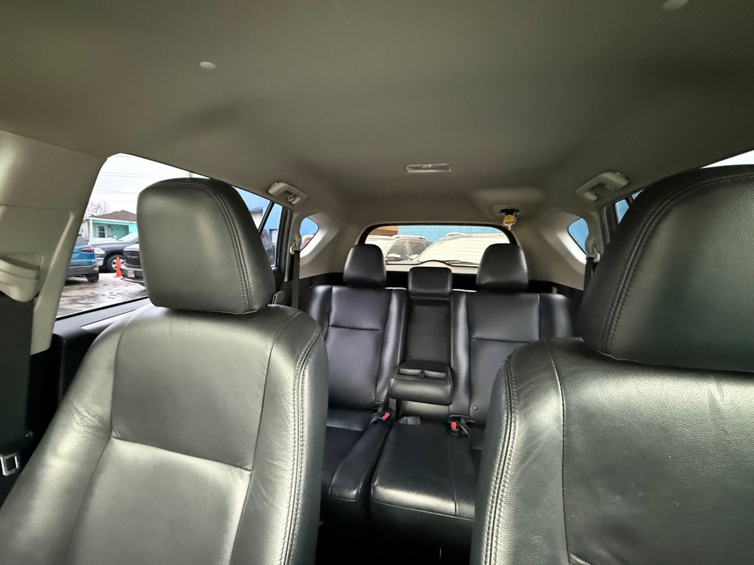 2018 TOYOTA RAV4 - Image 4