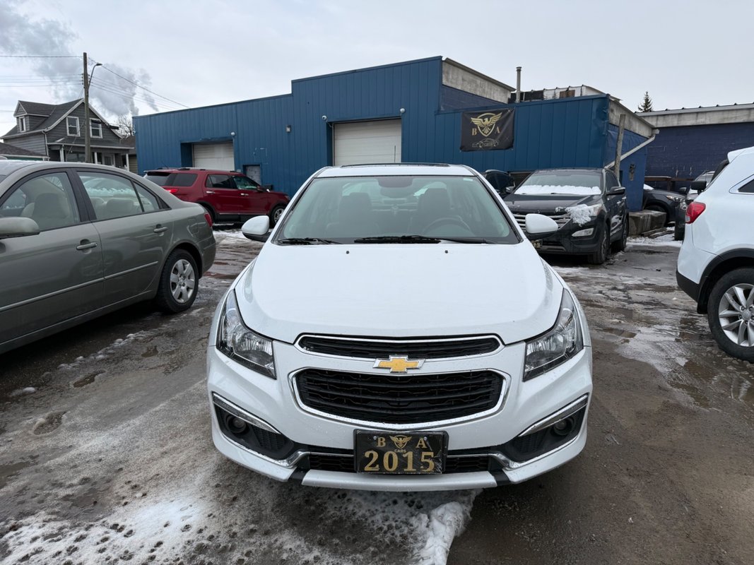 2015 CHEVROLET Cruze - Image 1