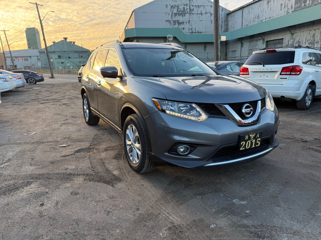 2015 NISSAN Rogue - Image 2