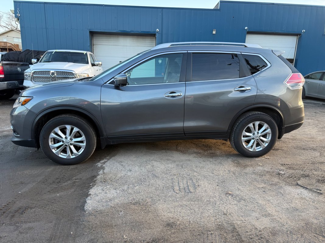 2015 NISSAN Rogue - Image 4