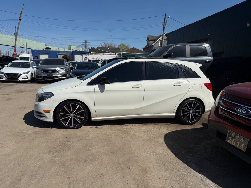 2013 MERCEDES-BENZ B250 - Image 4