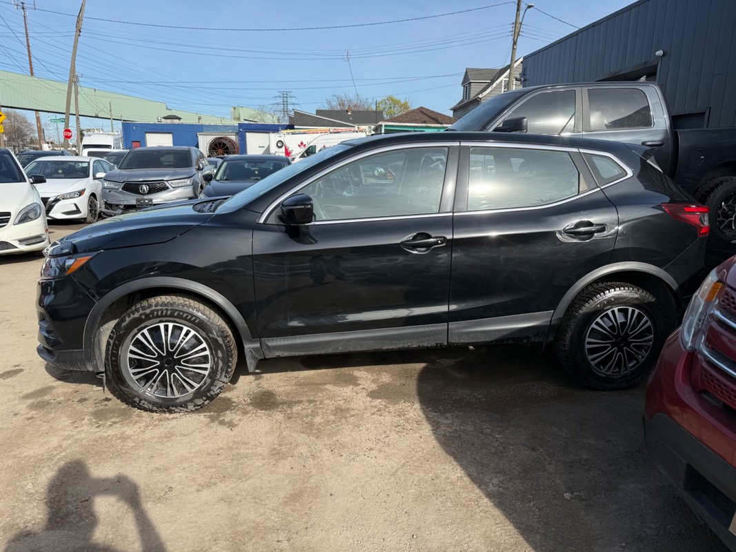 2021 NISSAN Rogue Sport - Image 4