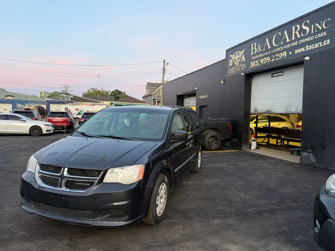 2012 Dodge Grand Caravan - Image 1