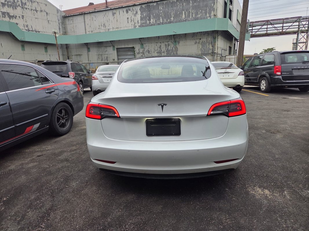 2019 TESLA Model 3 - Image 5