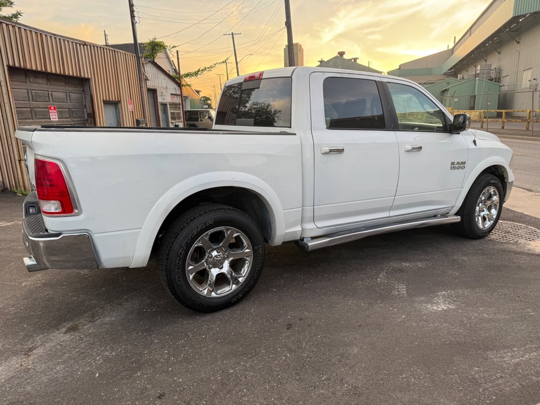 2015 RAM 1500 - Image 5