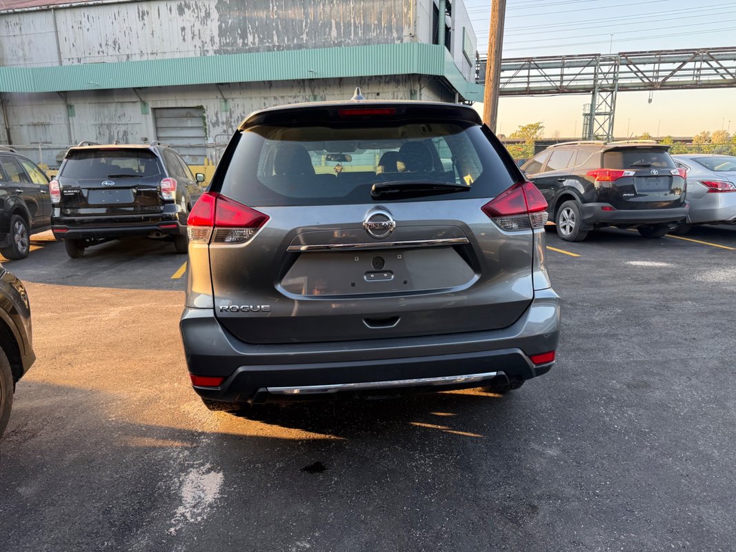 2018 NISSAN Rogue - Image 4