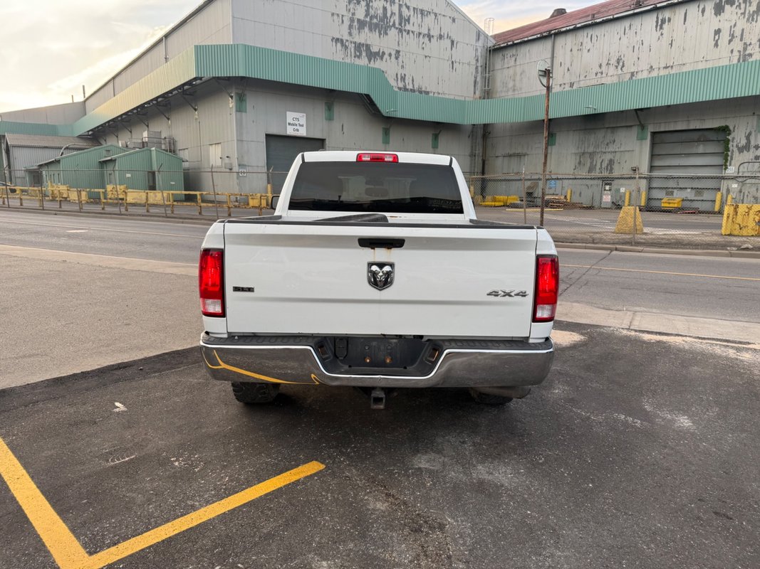 2017 RAM 1500 - Image 3