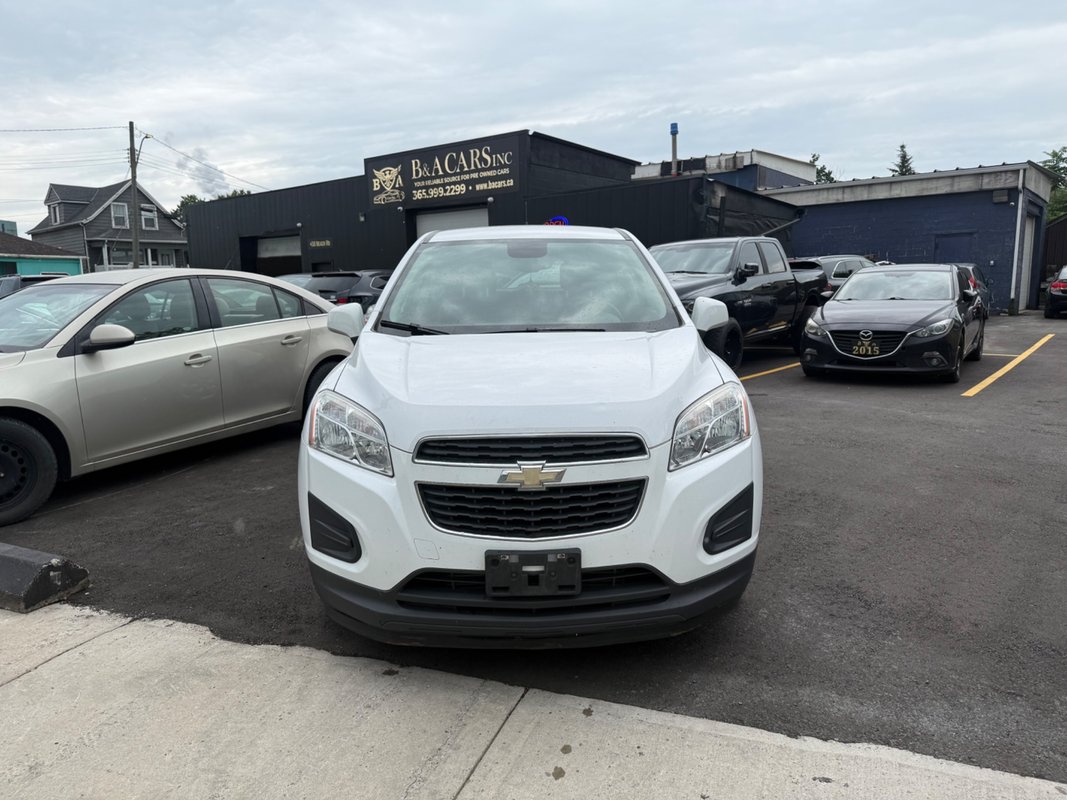 2013 CHEVROLET Trax - Image 1
