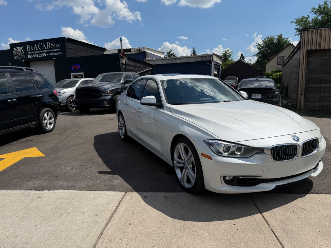 2013 BMW 335i - Image 3