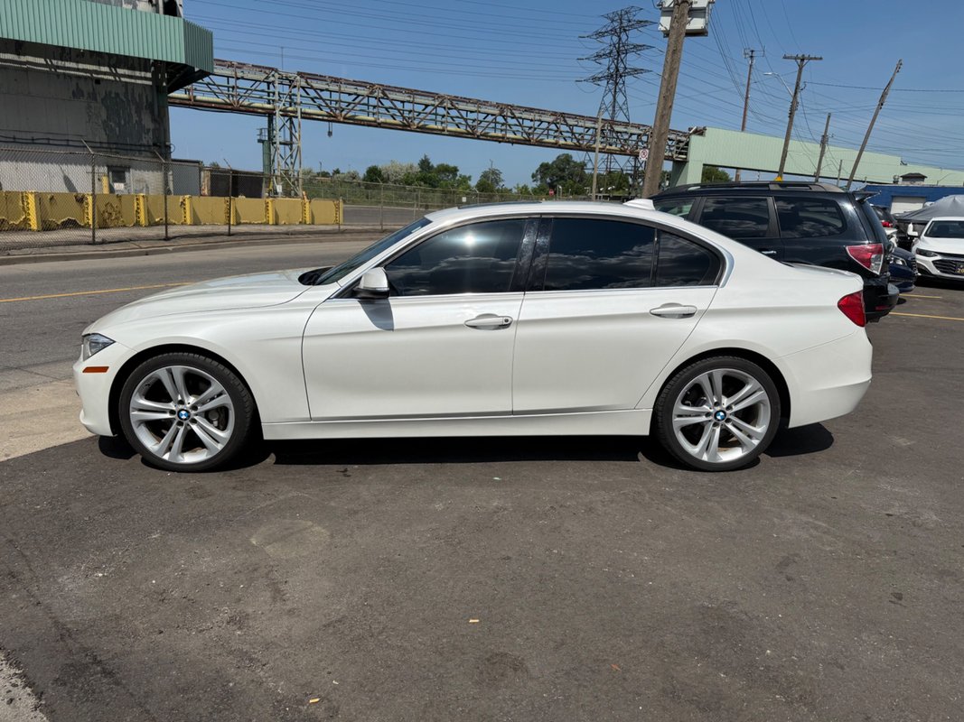 2013 BMW 335i - Image 4