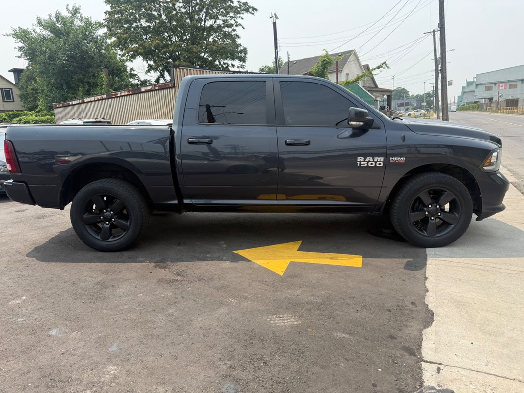 2018 RAM 1500 - Image 5