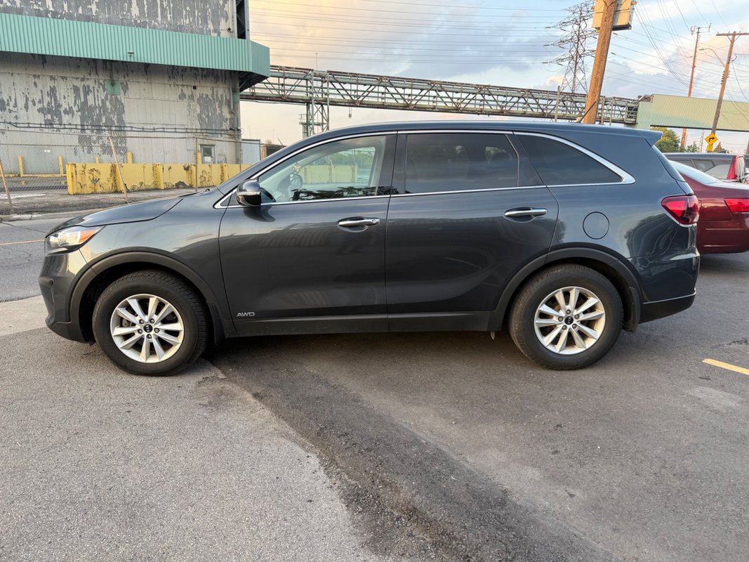 2020 KIA Sorento - Image 4