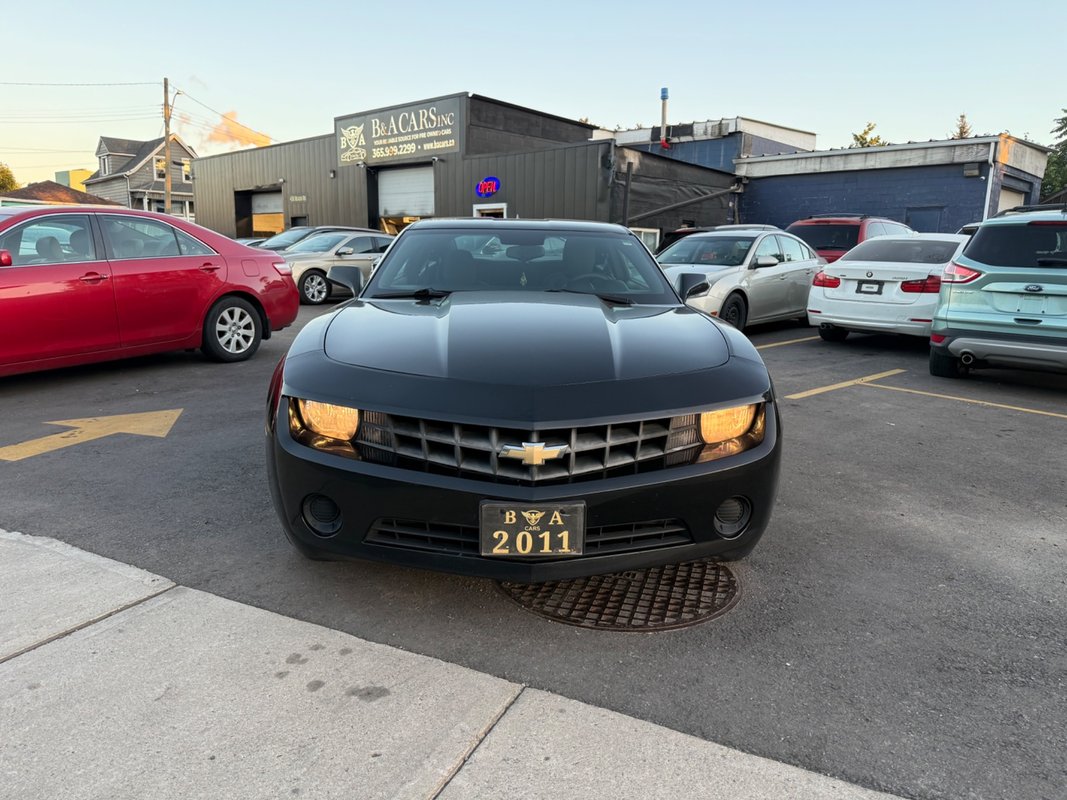 2011 CHEVROLET Camaro - Image 1