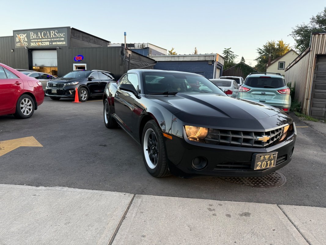 2011 CHEVROLET Camaro - Image 2