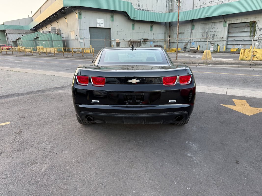 2011 CHEVROLET Camaro - Image 4