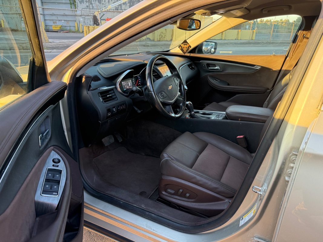 2015 CHEVROLET Impala - Image 4