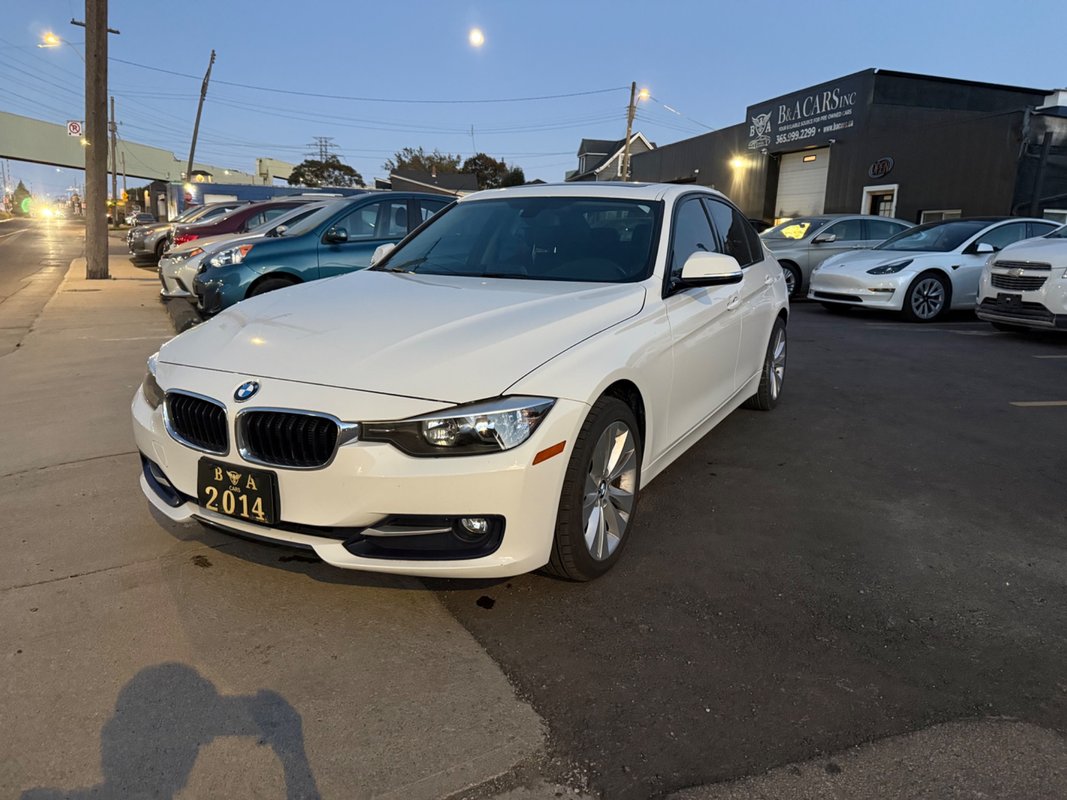 2014 BMW 320i - Image 2