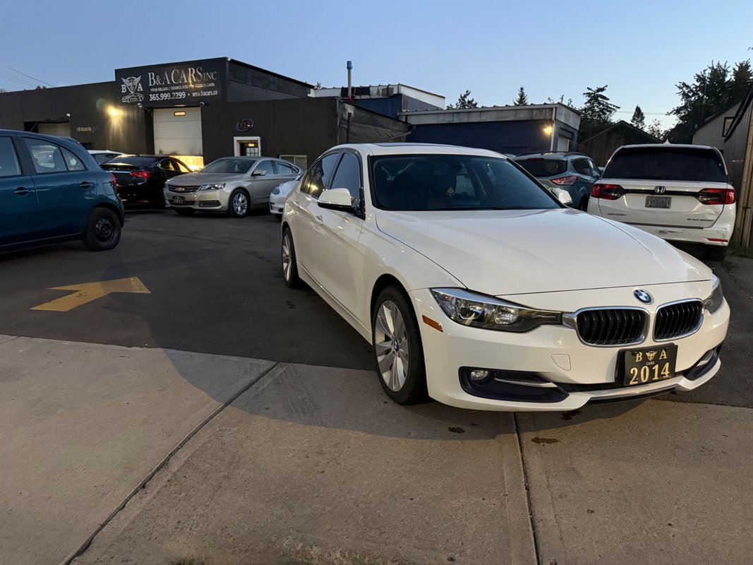 2014 BMW 320i - Image 3