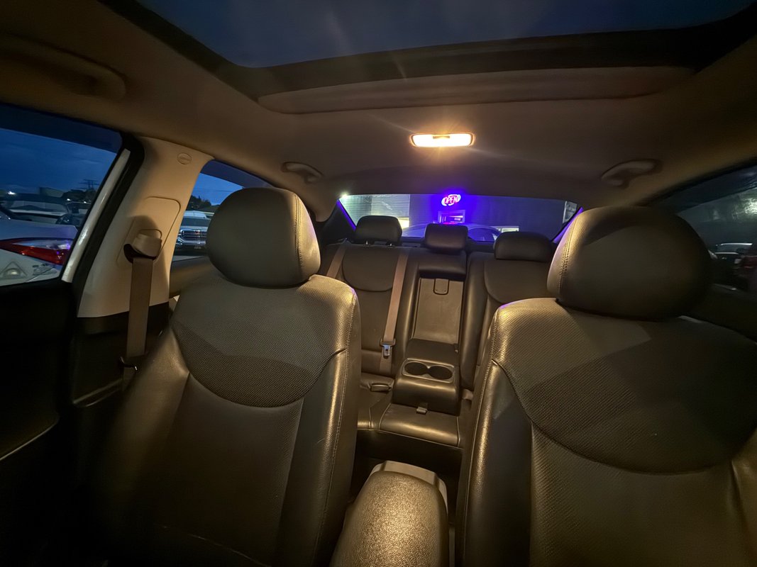 2016 HYUNDAI Elantra - Image 5
