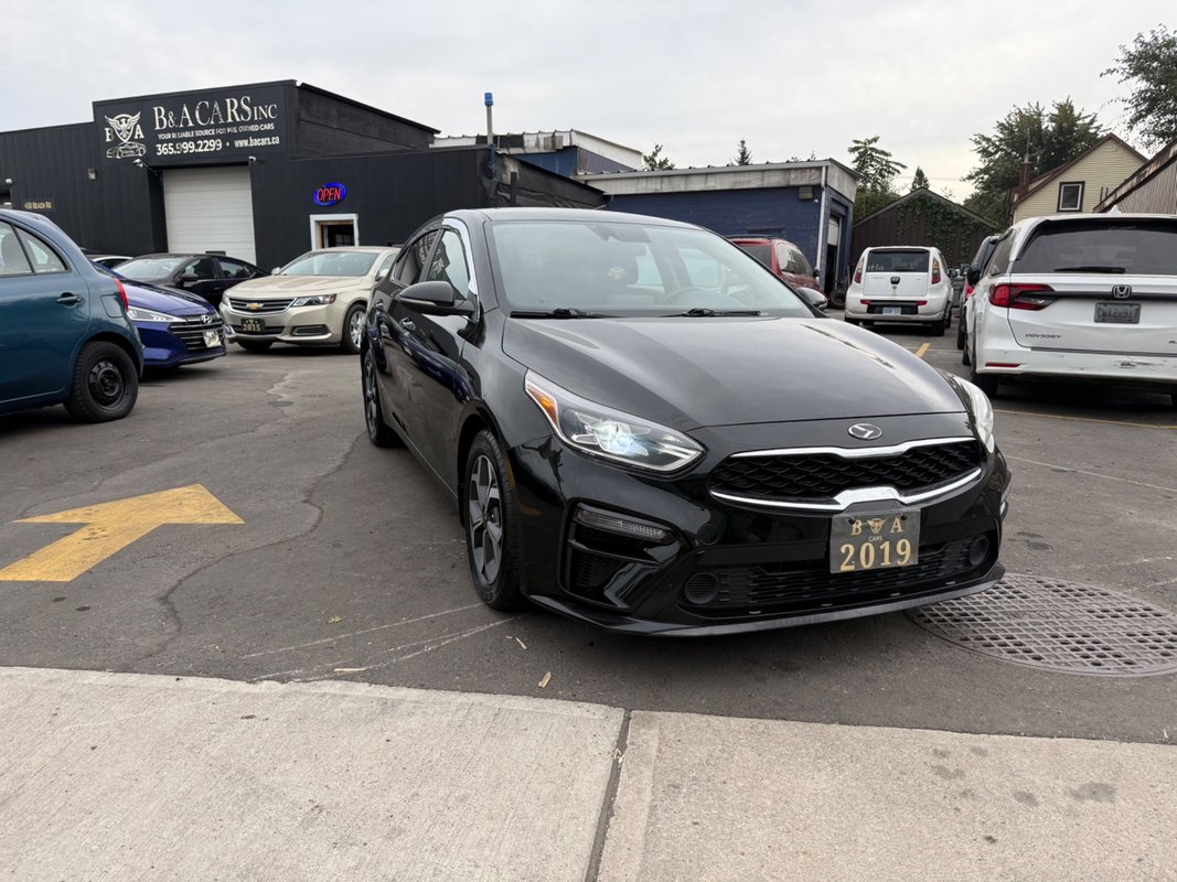 2019 KIA Forte - Image 2
